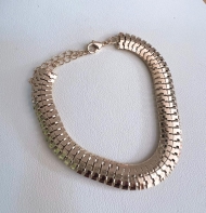 2203007400 - PULSEIRA CORRENTE TRABALHADA<br>QTDE PCT: 2 PC - VAL PCT: R$ 13,80 - PESO UNIT: 5,500g