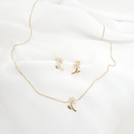 0608208100 - CONJUNTO ZIRCONIA FLORZINHA  45CM<br>QTDE PCT: 3 PC - VAL PCT: R$ 29,40 - PESO UNIT: 3,500g
