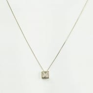 0104031000 - COLAR VENEZIANA COM ZIRCONIA 10X10<br>QTDE PCT: 2 PC - VAL PCT: R$ 14,96 - PESO UNIT: 4,640g