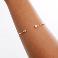 1703113100 - BRACELETE COM ZIRCONIA CRAVAO INGLESA<br>QTDE PCT: 3 PC - VAL PCT: R$ 16,62 - PESO UNIT: 3,500g