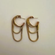 1600349000 - BRINCO ARGOLA MEDIO 3 COM 2 CORRENTES<br>QTDE PCT: 5 PAR - VAL PCT: R$ 46,00 - PESO UNIT: 8,620g