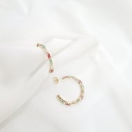 0600504500 - BRINCO ARGOLA ZIRCONIAS RETANGULARES COLORIDAS 3CM<br>QTDE PCT: 5 PAR - VAL PCT: R$ 41,00 - PESO UNIT: 4,400g