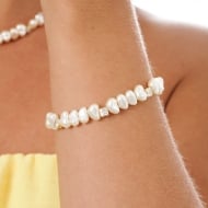 0603719900 - PULSEIRA EM PROLA E ZIRCNIA<br>QTDE PCT: 3 PC - VAL PCT: R$ 29,97 - PESO UNIT: 6,000g