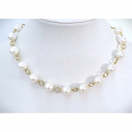 0504832600 - COLAR DE PEROLAS COM ARGOLINHA 40CM<br>QTDE PCT: 2 PC - VAL PCT: R$ 34,40 - PESO UNIT: 27,200g
