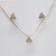 2408004400 - CONJUNTO TRIANGULO CRAVAEJADO<br>QTDE PCT: 3 PC - VAL PCT: R$ 75,57 - PESO UNIT: 4,200g