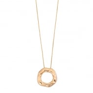 1304139000 - GARGANTILHA COM PINGENTE ORGNICO<br>QTDE PCT: 1 PC - VAL PCT: R$ 15,66 - PESO UNIT: 3,220g