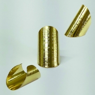 0102010400 - ANEL GRANDE LIXADO<br>QTDE PCT: 3 PC - VAL PCT: R$ 15,84 - PESO UNIT: 4,190g