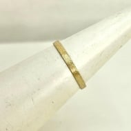 0502804700 - ALIANCA 2MM QUADRADA LIXADA<br>QTDE PCT: 100 PC - VAL PCT: R$ 126,00 - PESO UNIT: 0,200g