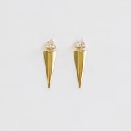 0100236600 - BRINCO ZIRCONIA TRIANGULAR COM CHAPA TRIANGULO<br>QTDE PCT: 3 PAR - VAL PCT: R$ 18,42 - PESO UNIT: 2,120g