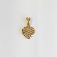 0101029900 - PINGENTE CORAO FURADINHO<br>QTDE PCT: 5 PC - VAL PCT: R$ 9,90 - PESO UNIT: 0,290g