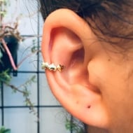 1700437300 - PIERCING CORAES CHAPA 10MM<br>QTDE PCT: 5 PS - VAL PCT: R$ 9,60 - PESO UNIT: 0,500g