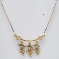 2404012200 - COLAR FILHAS 3 MENINAS<br>QTDE PCT: 3 PC - VAL PCT: R$ 65,67 - PESO UNIT: 6,000g