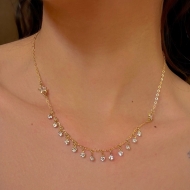 0304164700 - GARGANTILA ESTRELA  CRISTAL 540 CM EXTENDOR 5 CM<br>QTDE PCT: 5 PC - VAL PCT: R$ 34,90 - PESO UNIT: 3,500g
