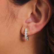 2300032900 - BRINCO MEIA ARGOLA CRAVEJADA ZIRCONIAS 3,5MM<br>QTDE PCT: 5 PAR - VAL PCT: R$ 45,70 - PESO UNIT: 2,500g