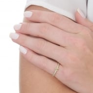 1902026800 - ANEL DE LETRA A COM PEDRAS DE ZIRCONIA NA LATERAL<br>QTDE PCT: 3 PC - VAL PCT: R$ 16,23 - PESO UNIT: 1,000g