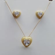 2408003800 - CONJUNTO CORAO CRAVADO COM DETALHES<br>QTDE PCT: 3 PC - VAL PCT: R$ 59,07 - PESO UNIT: 12,200g
