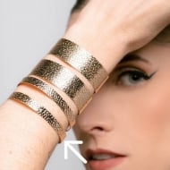 1803096400 - BRACELETE IMITAO DE COURO DE COBRA<br>QTDE PCT: 3 PC - VAL PCT: R$ 20,97 - PESO UNIT: 4,800g
