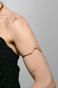 1803096300 - BRACELETE BRAO FEMININO<br>QTDE PCT: 2 PC - VAL PCT: R$ 21,98 - PESO UNIT: 6,700g