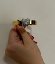 1003084600 - BRACELETE CHAPA COM CORAO TRABALHADO<br>QTDE PCT: 2 PCS - VAL PCT: R$ 31,20 - PESO UNIT: 11,200g