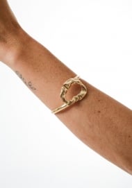 1803094100 - BRACELETE COM ACESS OVAL VAZADO MARTELADO<br>QTDE PCT: 3 PC - VAL PCT: R$ 23,70 - PESO UNIT: 7,200g