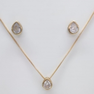 2408003300 - CONJUNTO PONTO DE LUZ GOTA<br>QTDE PCT: 3 PC - VAL PCT: R$ 52,47 - PESO UNIT: 5,000g
