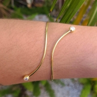 1703109900 - BRACELETE FIO LISO 2 ZIRCONIA TAM 55MM<br>QTDE PCT: 3 PC - VAL PCT: R$ 19,80 - PESO UNIT: 4,500g
