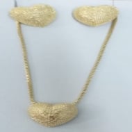 2408001900 - CONJUNTO CORAO EM ALTO RELEVO<br>QTDE PCT: 3 PC - VAL PCT: R$ 38,94 - PESO UNIT: 6,400g